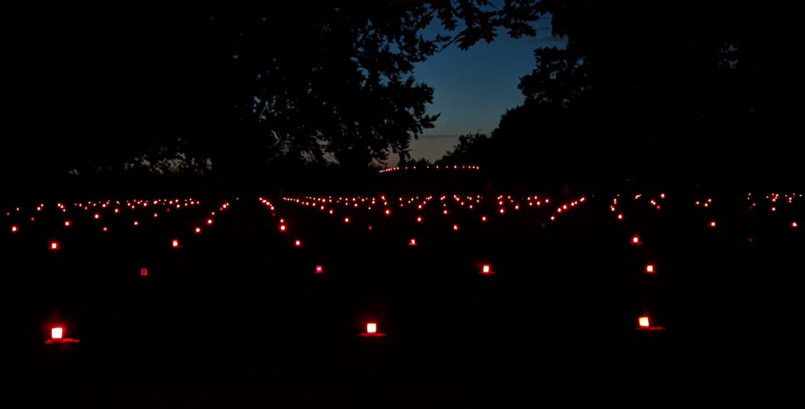 Lichternacht auf der Kriegsgräberstätte St. Désir